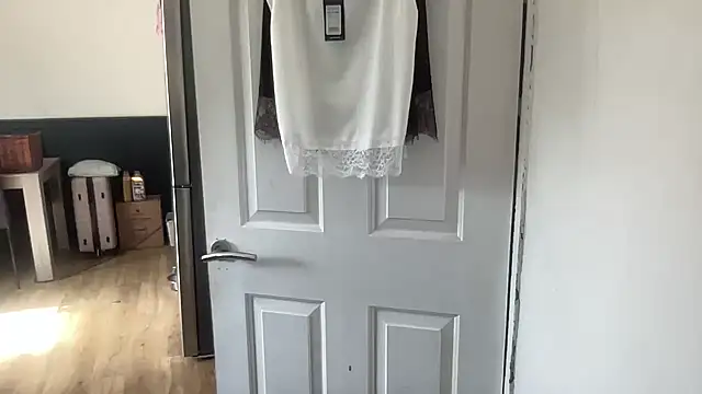 Bustyblondebabe32 webcam