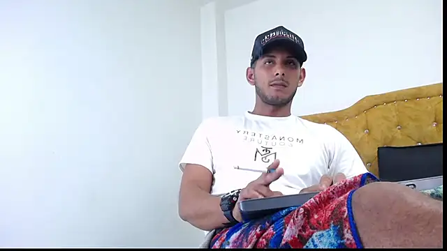 Chris_Dick23 webcam