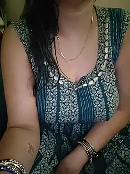 kaamuk_shweta webcam