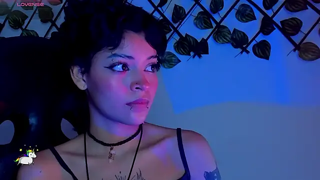 Anny_Kiitty webcam