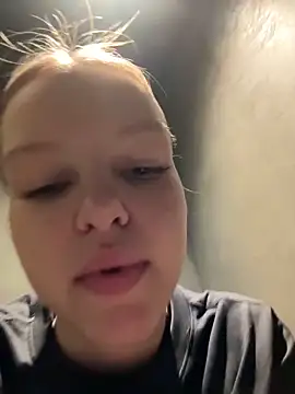 AshleyMur webcam