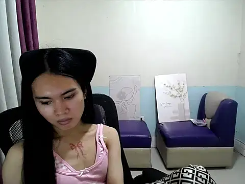 devine_goddess webcam