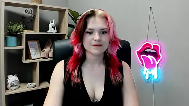SweetLilyxo webcam