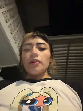 baby_akuma webcam