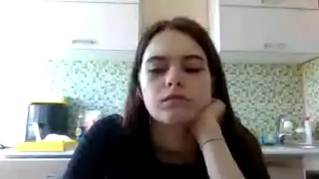 KikiAmino webcam