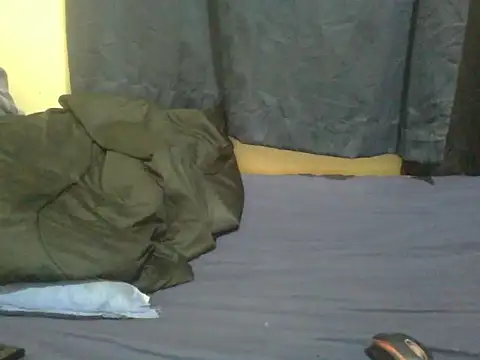 naughty-slender webcam