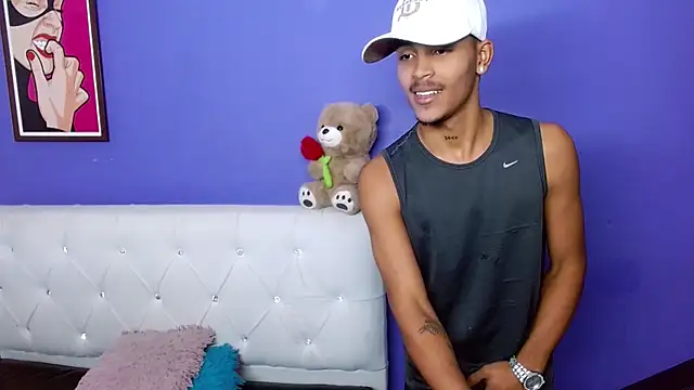 Angel_foxc13 webcam