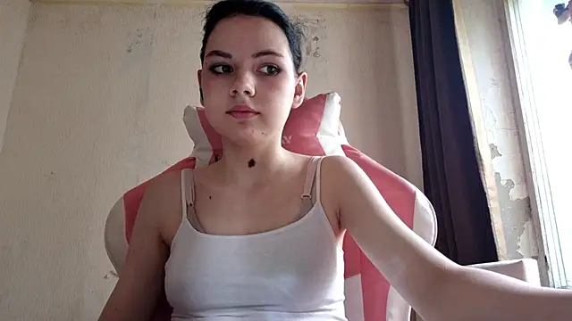 MilaTease webcam