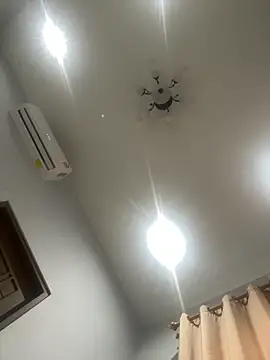 PiercedNipz webcam