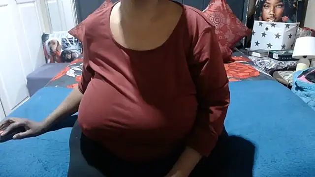 BUSTYDEE webcam