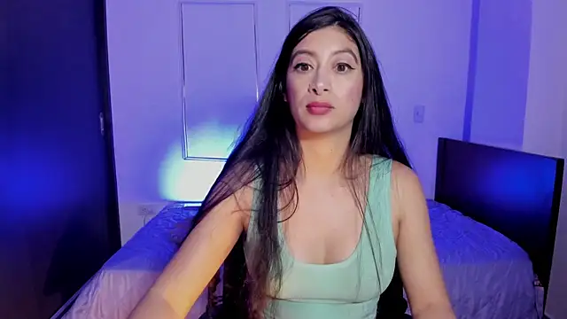 MeganWhite3