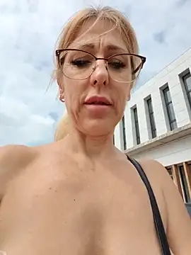 Watch Manuerlaruby live on EroticFlix - High definition streams