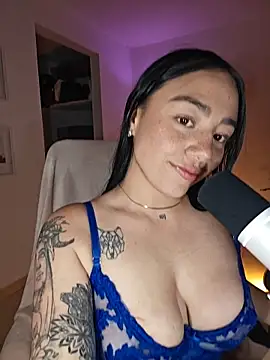 Watch helena_smith live on EroticFlix - High definition streams
