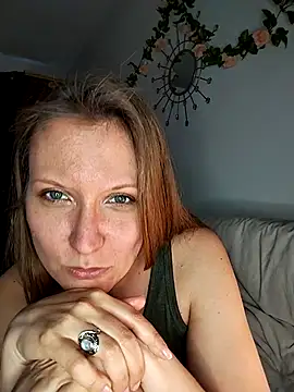 Watch Candy_Cougar live on EroticFlix - High definition streams
