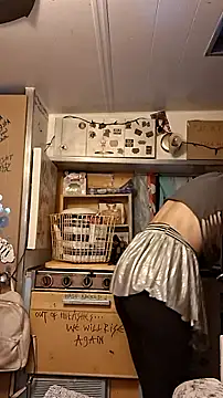 whitetrashdirtyslut webcam