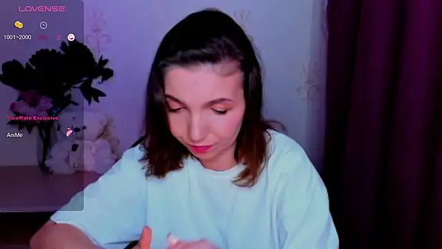 KindHazelHere_ webcam