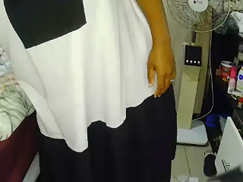 RealQueenOfSouth webcam