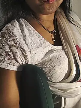 DIRTYSECRET_QUEEN_07 webcam