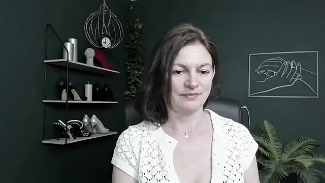 VivianWILD webcam