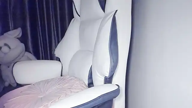 Kaylin-nibia webcam