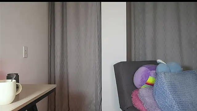 Mia_sweet80 webcam