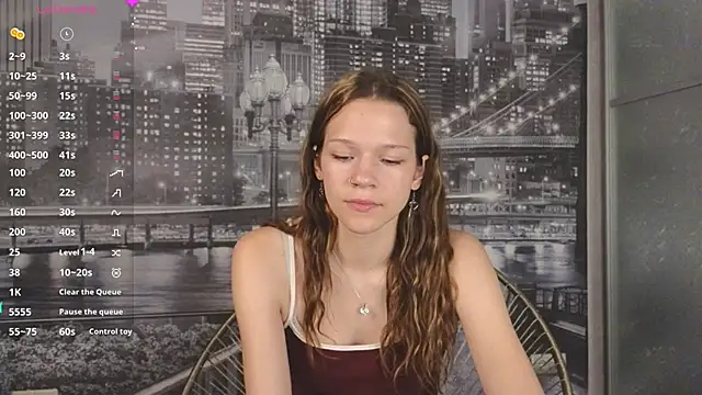 VelvetRisque webcam