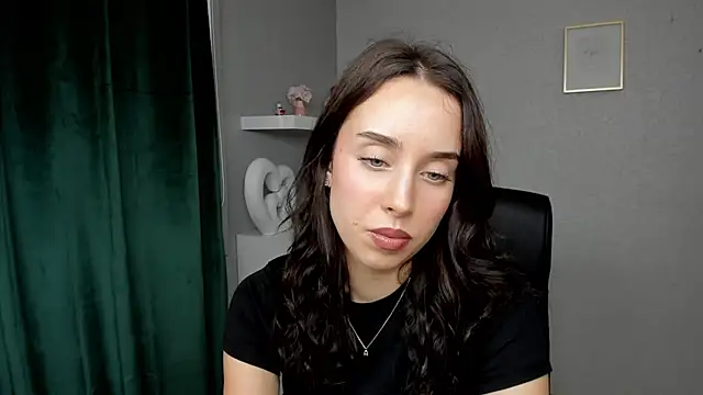 AdeleSolo webcam