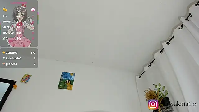 Mia-Valeria- webcam