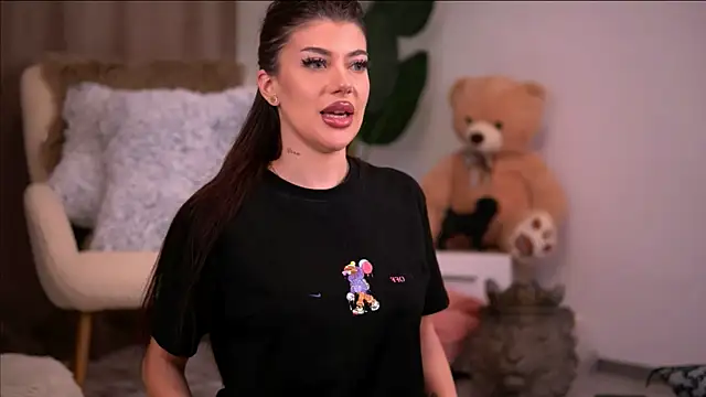 GoldenAlana webcam
