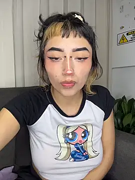 baby_akuma webcam