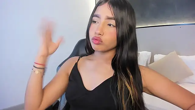 megan_thorp webcam