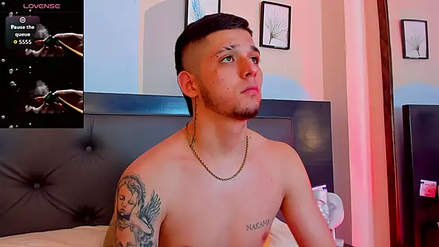 Boy_Mathew webcam
