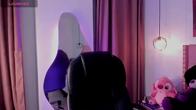 miafox__ webcam