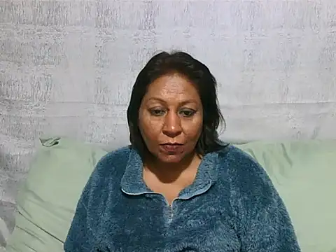 IndianSexyMilf69 webcam