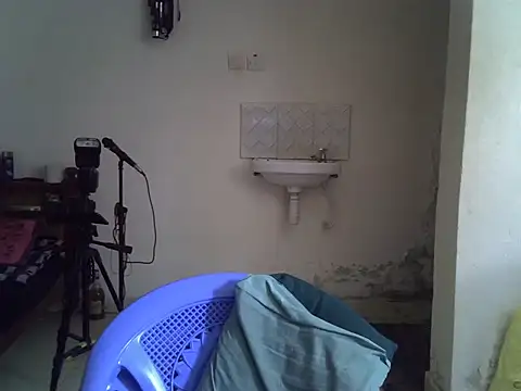 Thee_Biggest webcam