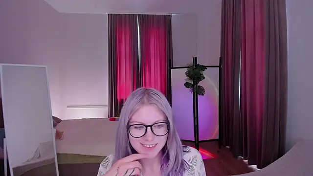 Nora_adore_ya webcam