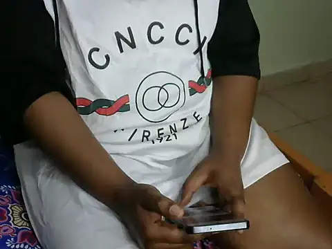 pretty_julie22 webcam