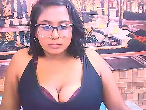 IndianBoobilicious webcam