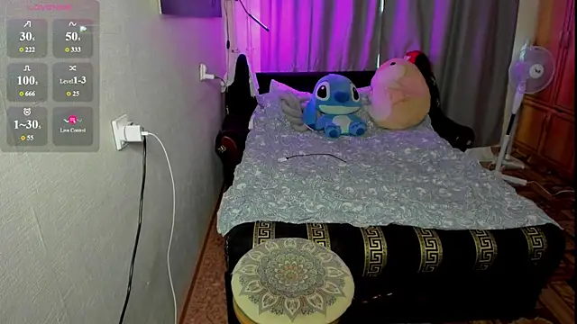 monica__elder webcam
