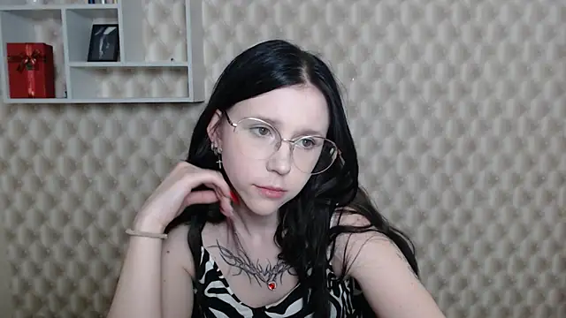 Watch _MiraGold_ live on EroticFlix - High definition streams