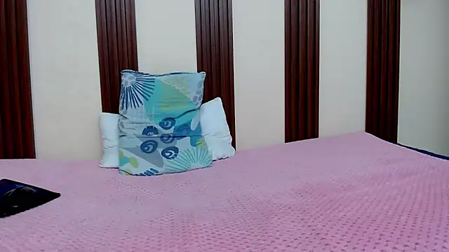 skinnykattylush19 webcam