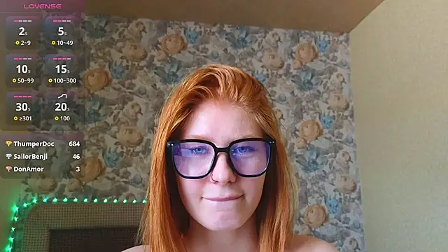 Juli_Ginger webcam