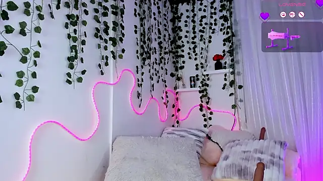 Samii_Evans webcam