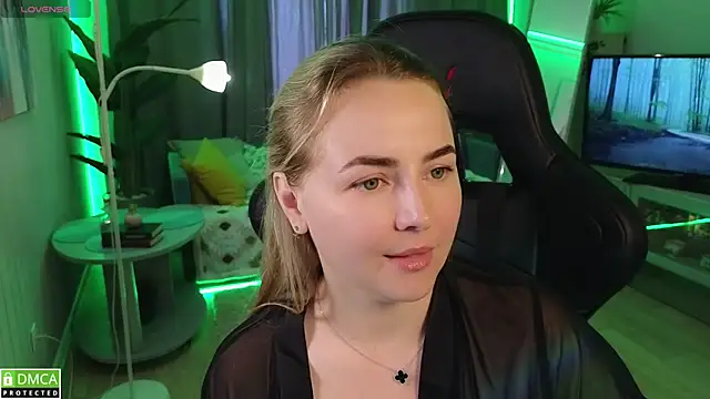 Mira_Mermayd webcam