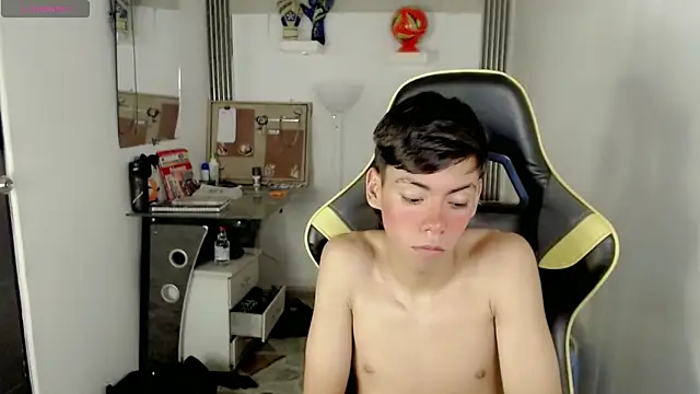 liarr_ (M twink) - show culo y saliva