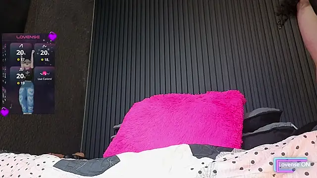 dulce_lf - Dulce_lf's free webcam - UK Sex Cams