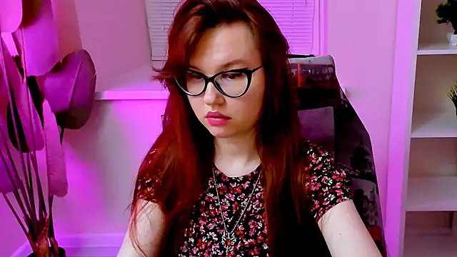CarolGiggly webcam