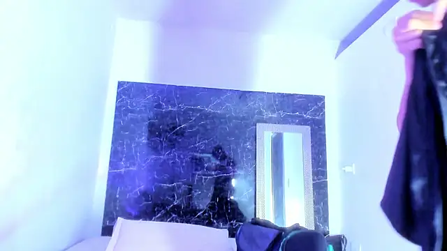 Adrian_Wolf webcam