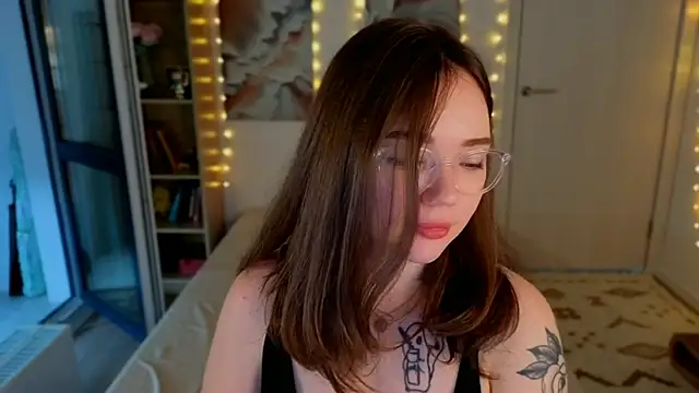 MilenaSaint webcam