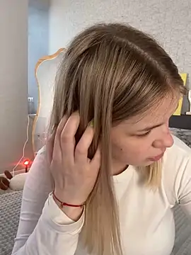 KimEvanss webcam
